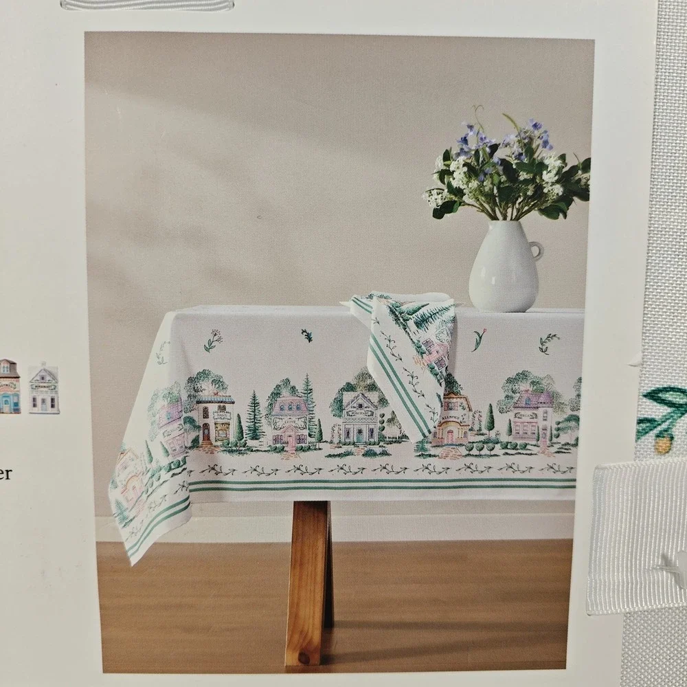 Lenox Spice Village Double Border White Tablecloth 70